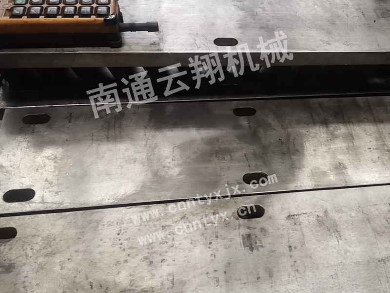 斜齒條角度多少_云翔機(jī)械定制齒條廠(chǎng)家